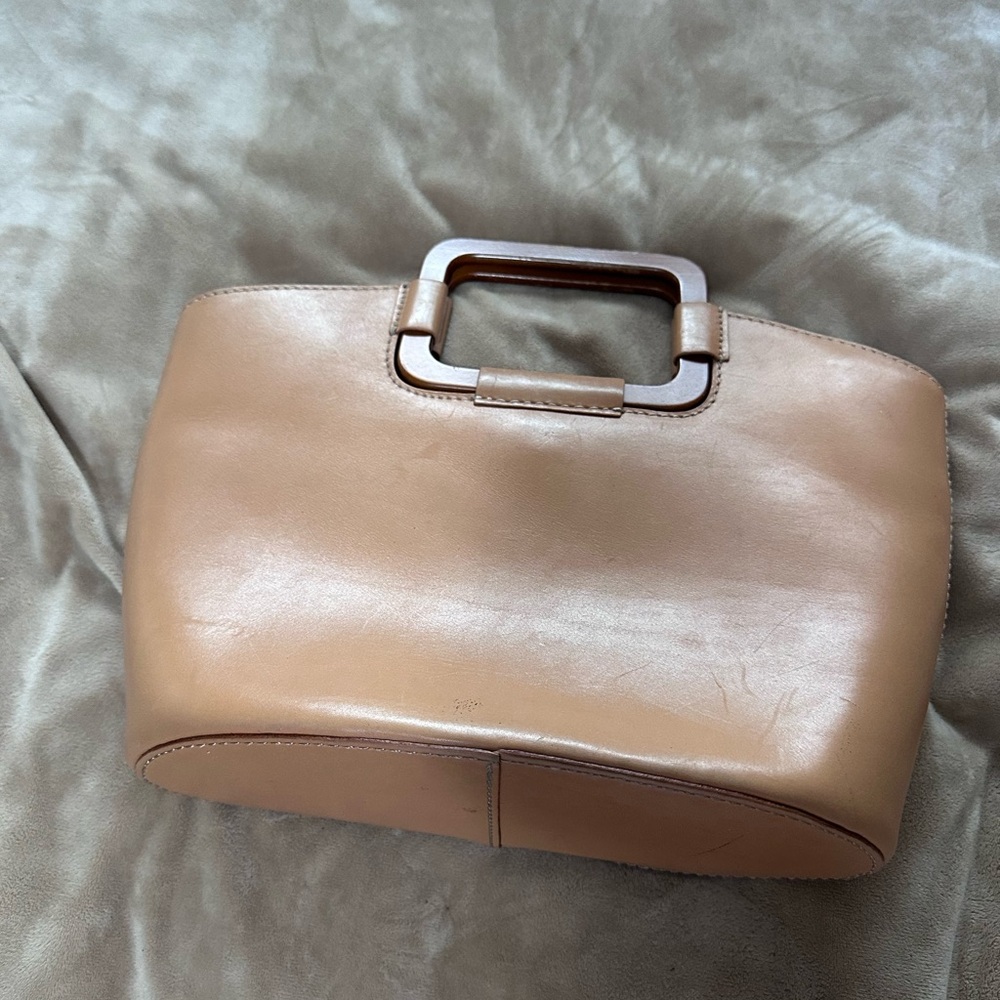 Elegant Tan Leather Wooden Handle Vintage Handbag
